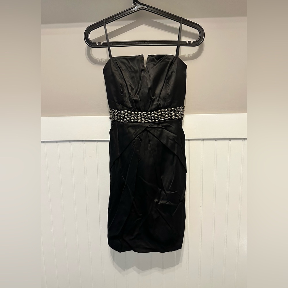 Elegant Black Silk Strapless Dress w/ Pockets